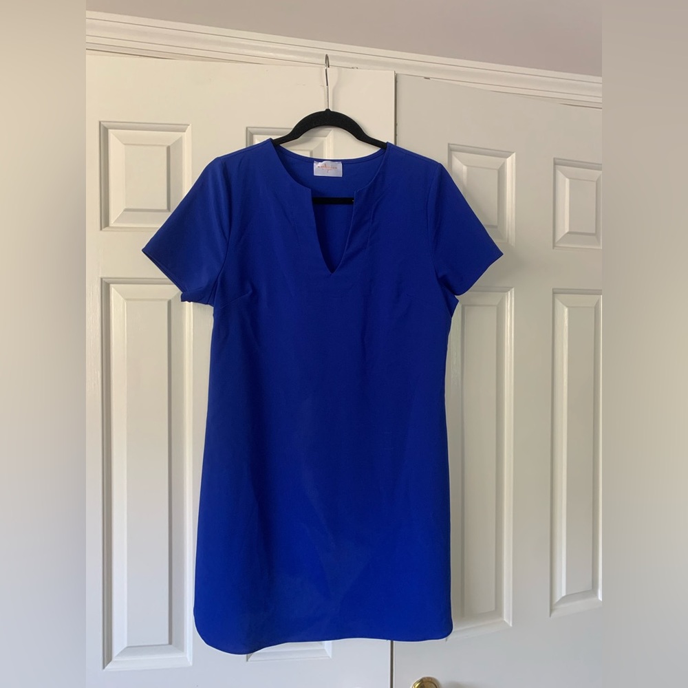 Blue Short Sleeve Shift Dress V-Cut Neck Line